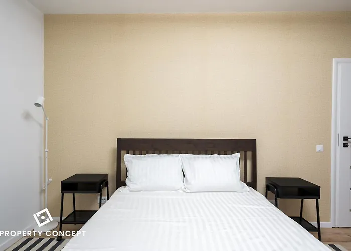 Plaza Residence Studio 106