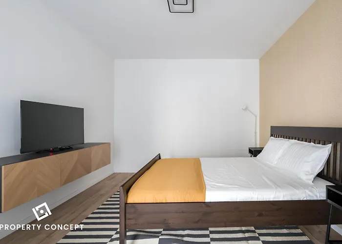 Plaza Residence Studio 106