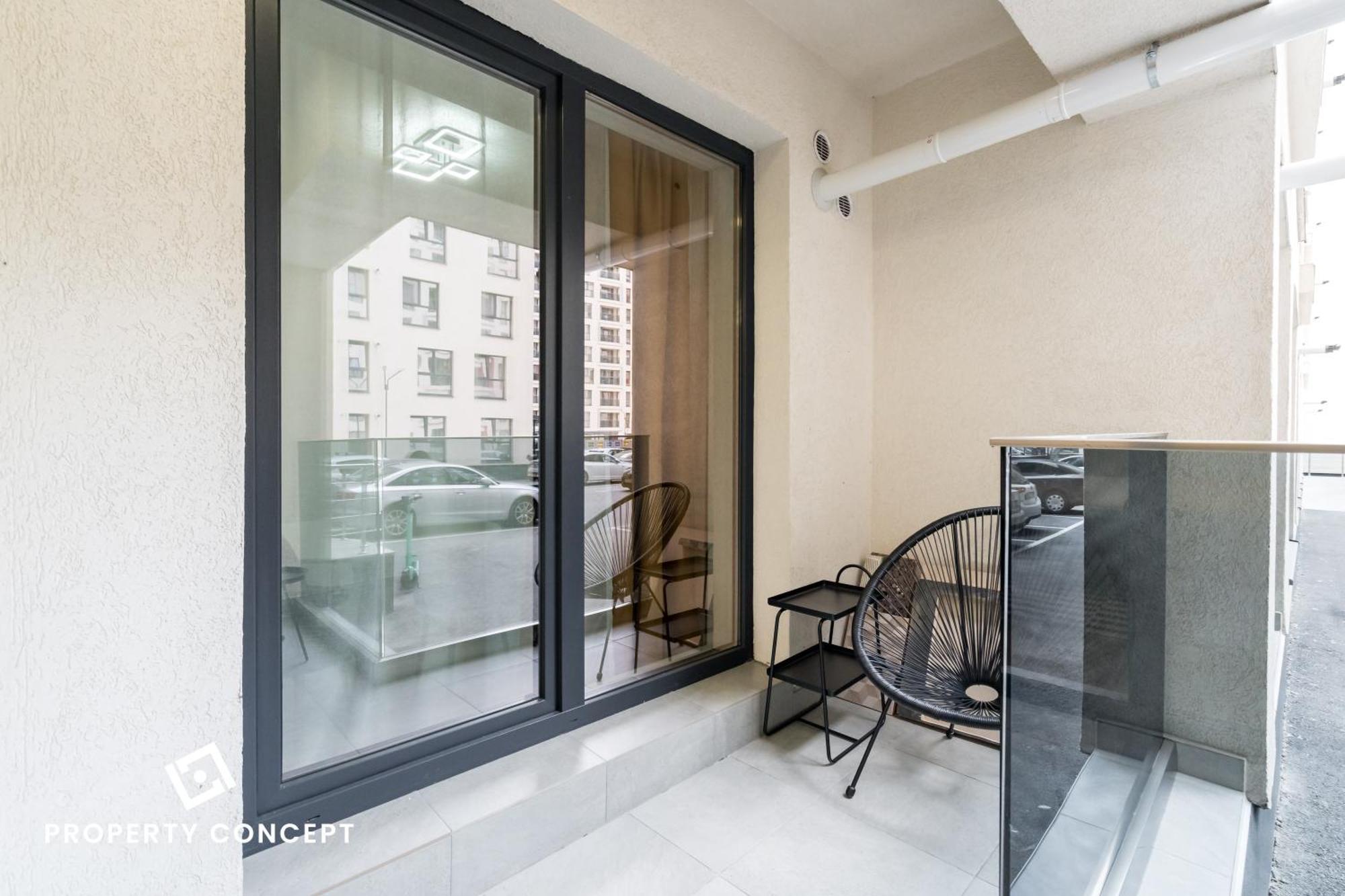 Plaza 106 Apartment *