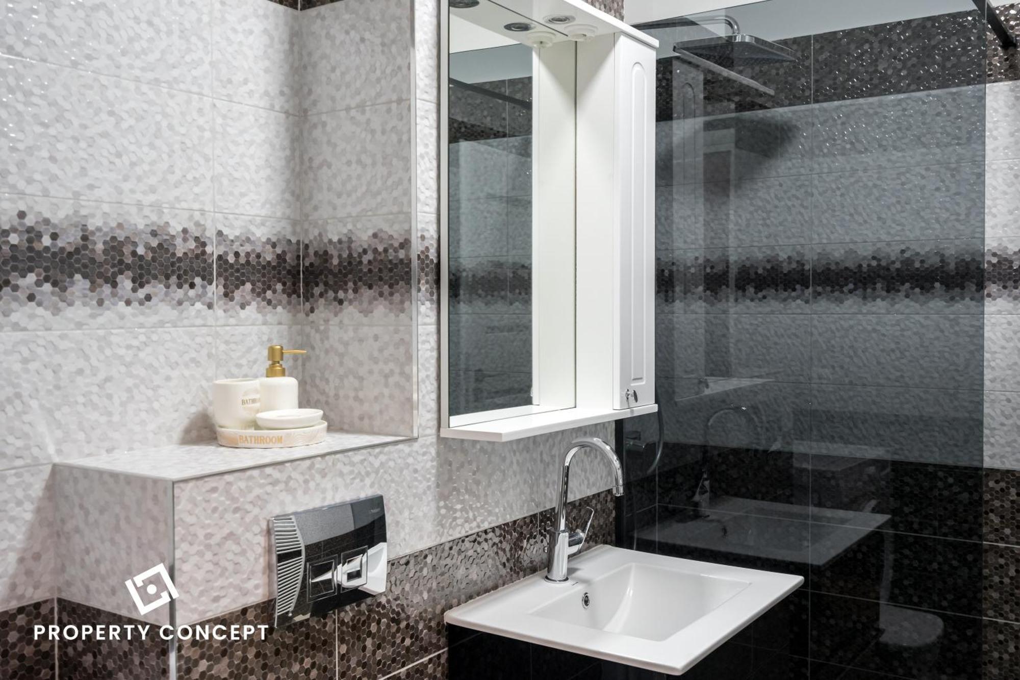Apartment Plaza 106 *